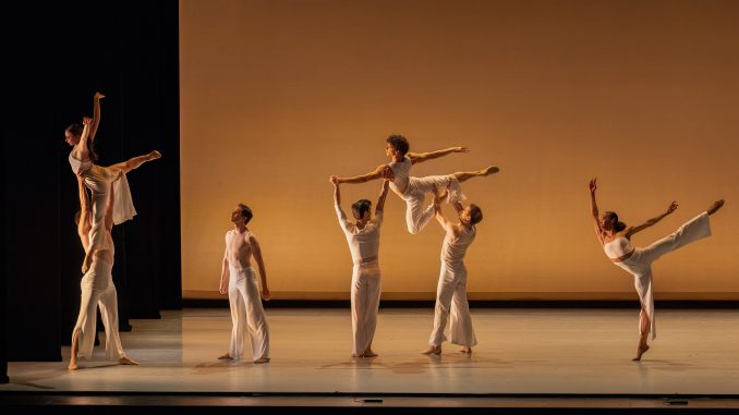 Kansas City Ballet Dancers in Caili Quan's world premiere of A Home Away. Photography by Brett Pruitt & East Market Studios.